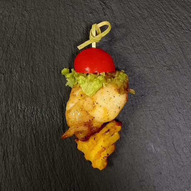 Куриное бедро с молодым картофелем Куриное бедро с молодым картофелем