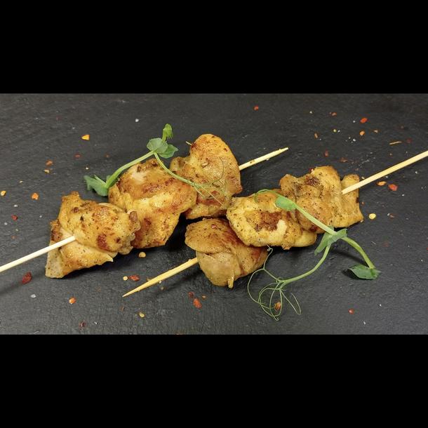 Шашлычки из филе бедра куры (2 шт.) Шашлычки из филе бедра куры (2 шт.)