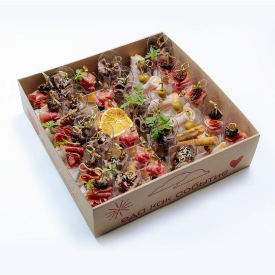 Бокс канапе мясной L (72 шт) Бокс канапе мясной L (72 шт)
