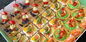 Новогодний фуршет в офис на 20 персон