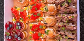 Новогодний фуршет в офис на 30 персон