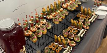 Фуршет на 20 персон с сервировкой